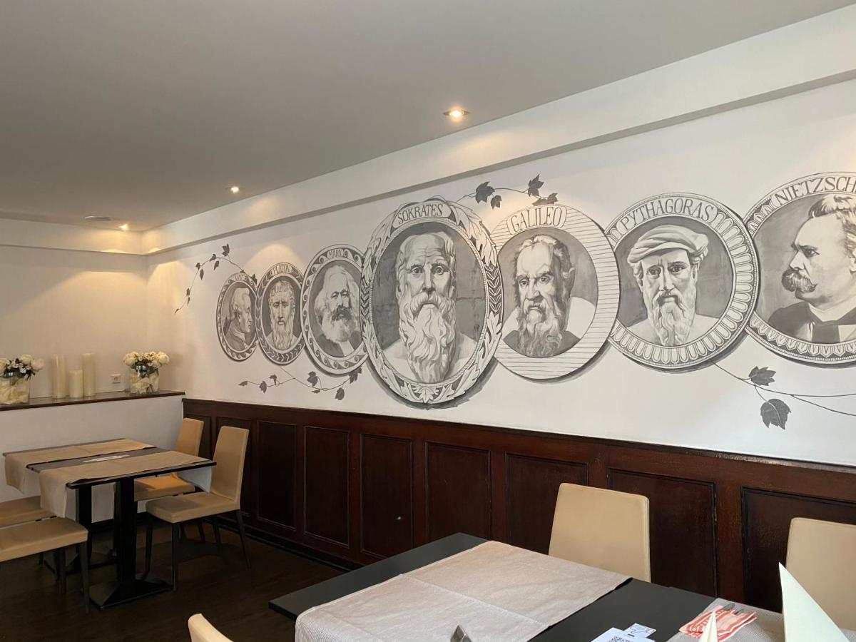 Hotel Loewen 拉尔 外观 照片